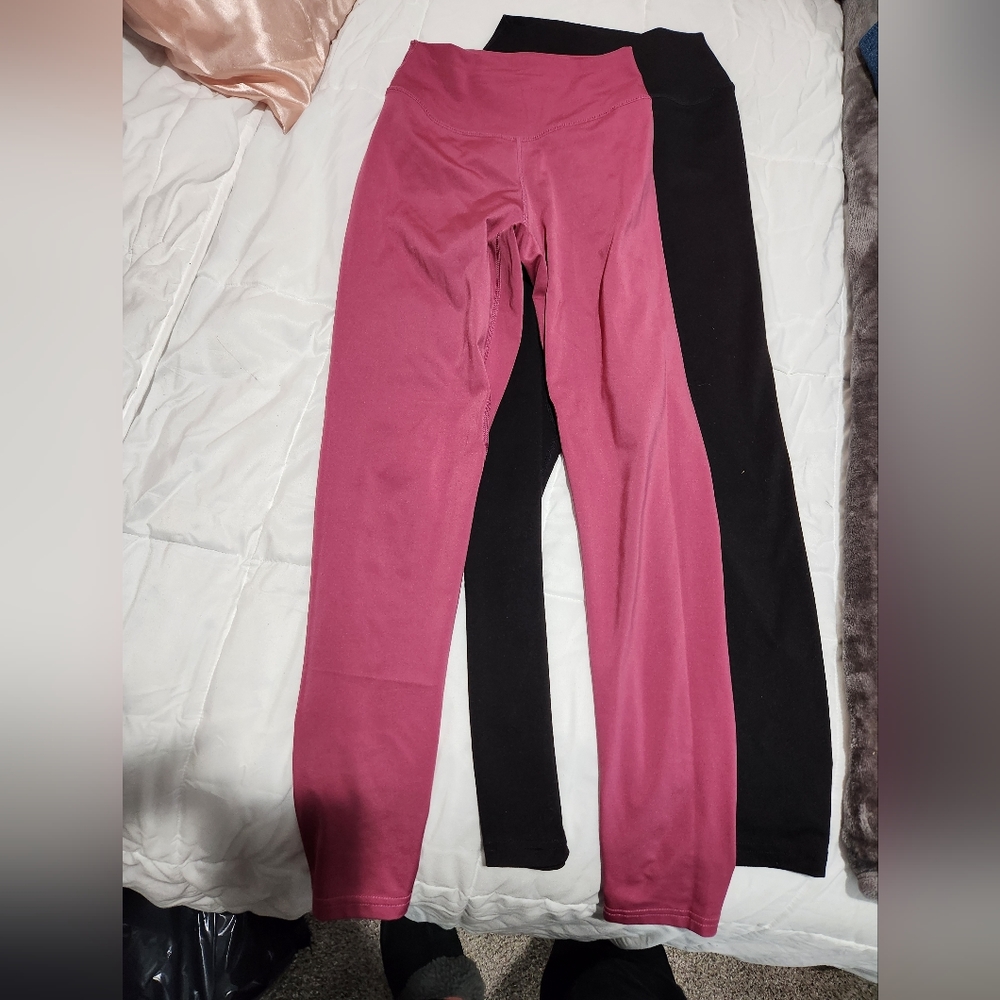 2 pairs of pants